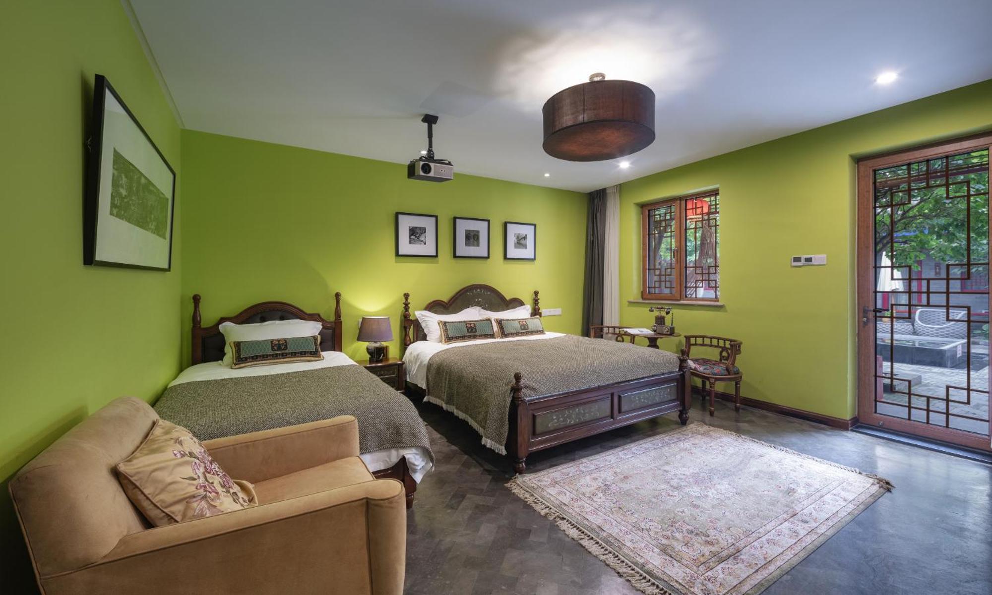 Cote Cour Deductive - Quadrangle Close To Tiananmen Square & Forbidden & Nanluoguxiang, Walk To Wangfujing, Speaking, Free Wifi, Free Laundry, Free Wonton & Noodles With Tour Ticket Service, Free Selfies With Ancient Costum Hotel 5*
