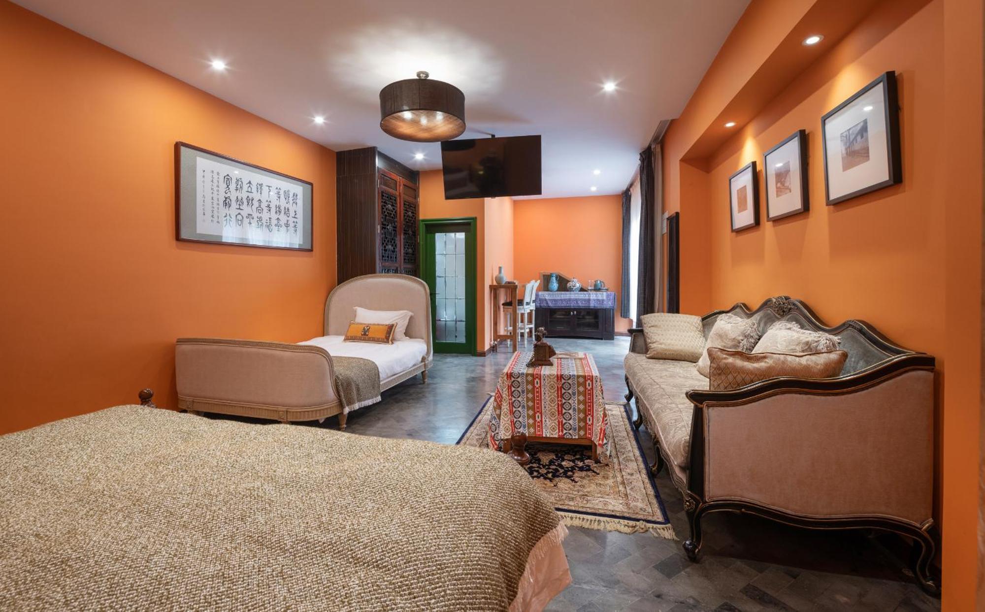 Cote Cour Deductive - Quadrangle Close To Tiananmen Square & Forbidden & Nanluoguxiang, Walk To Wangfujing, Speaking, Free Wifi, Free Laundry, Free Wonton & Noodles With Tour Ticket Service, Free Selfies With Ancient Costum Hotel