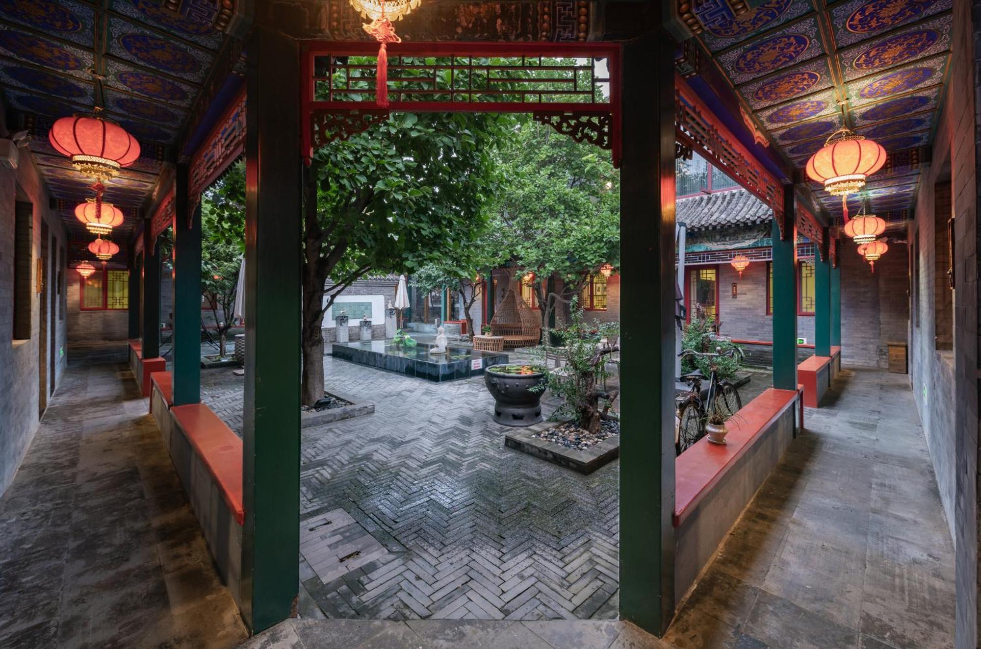 Cote Cour Deductive - Quadrangle Close To Tiananmen Square & Forbidden & Nanluoguxiang, Walk To Wangfujing, Speaking, Free Wifi, Free Laundry, Free Wonton & Noodles With Tour Ticket Service, Free Selfies With Ancient Costum Hotel